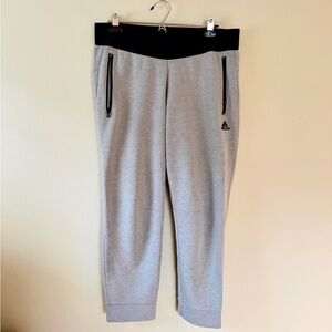 Adidas Jogger Sweatpants in Grey - Size L